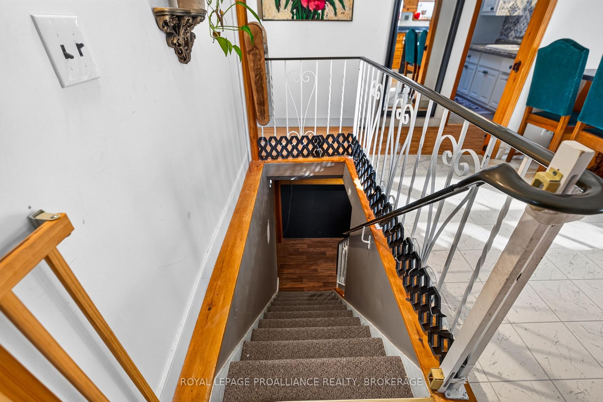 Photo 27 of 628 MacDonnell Street, Kingston, East of Sir John A. Blvd — HOMEH