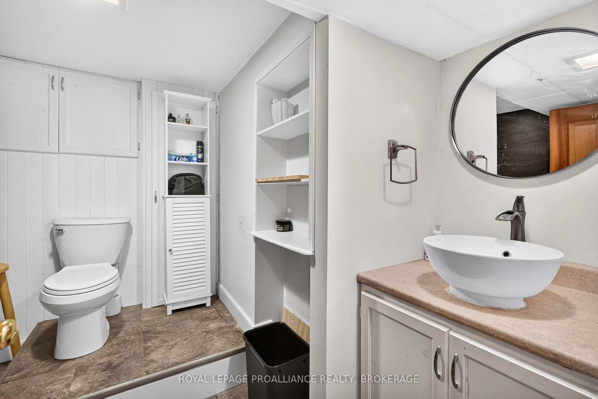 Photo 31 of 628 MacDonnell Street, Kingston, East of Sir John A. Blvd — HOMEH