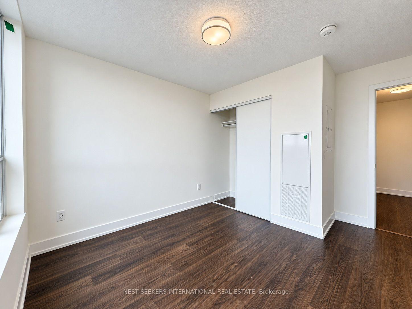 Photo 15 of Unit 207, 10 Eva Road, Etobicoke, Etobicoke West Mall — HOMEH