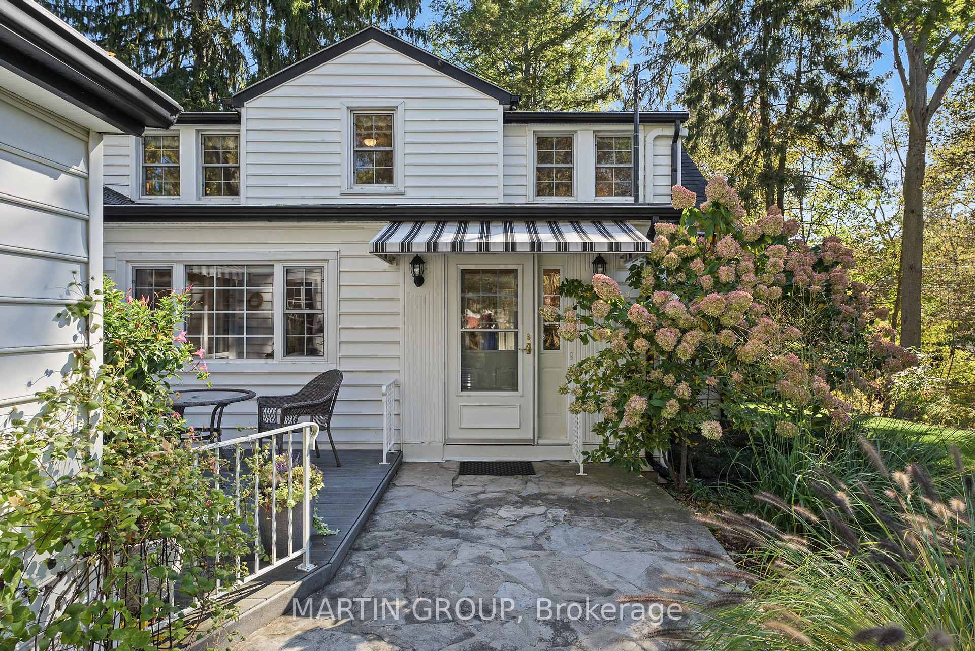 Photo 3 of 17 Morgan Street, Norfolk, Port Dover — HOMEH