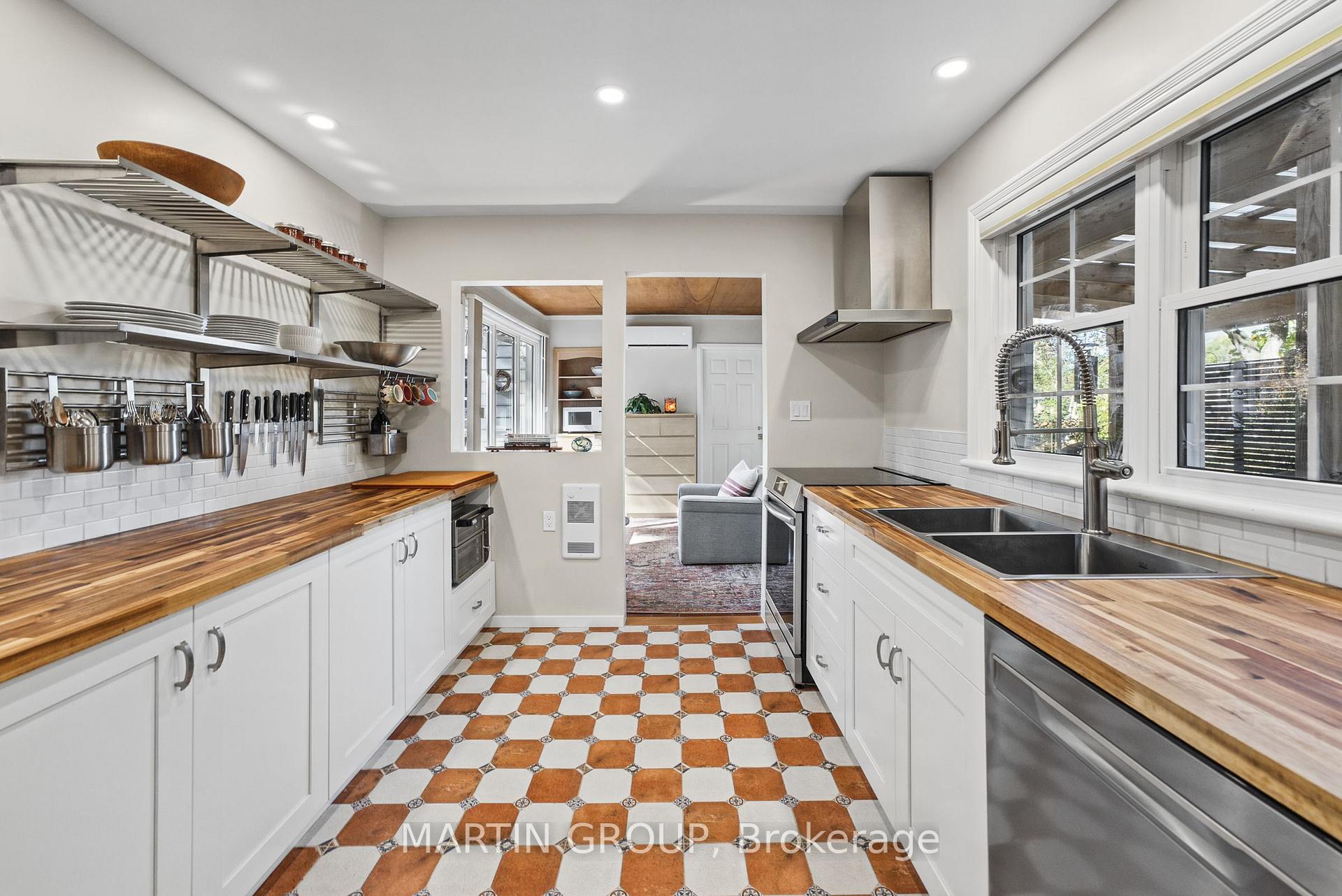 Photo 11 of 17 Morgan Street, Norfolk, Port Dover — HOMEH