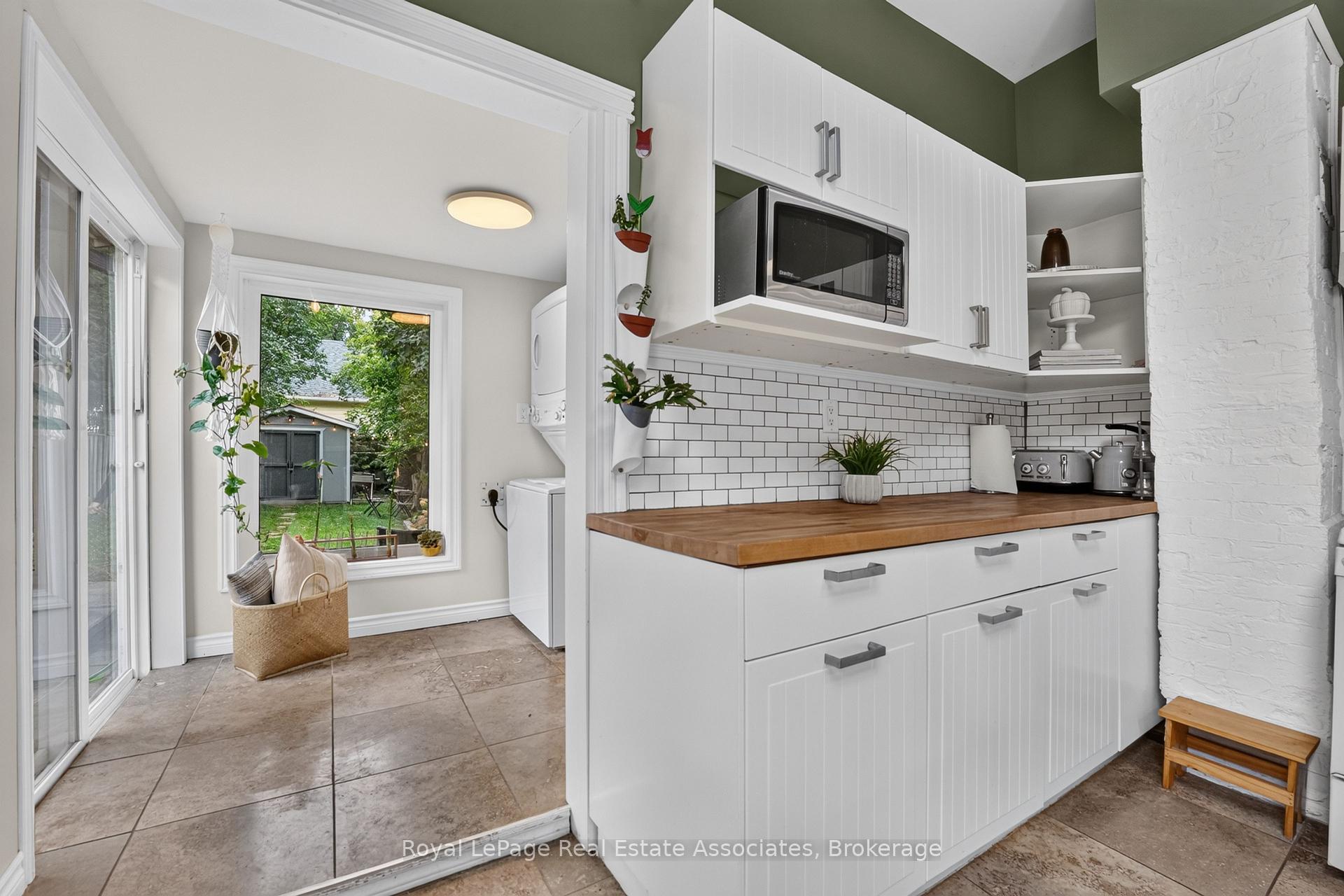 Photo 24 of 15 Charles Street, Halton Hills, Georgetown — HOMEH