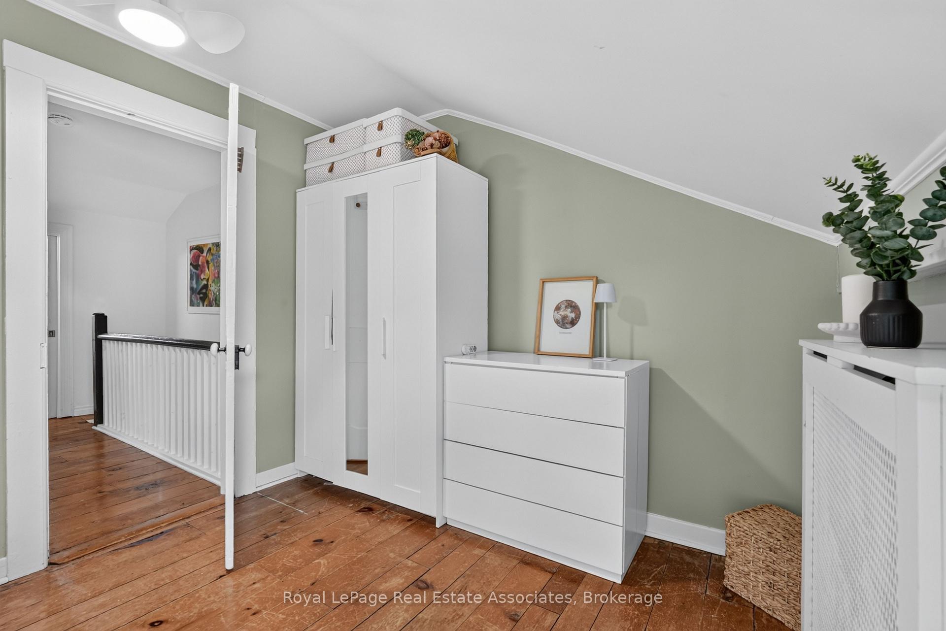 Photo 41 of 15 Charles Street, Halton Hills, Georgetown — HOMEH