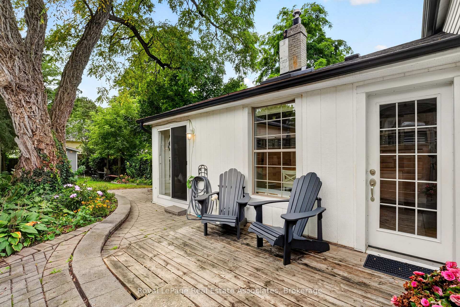 Photo 43 of 15 Charles Street, Halton Hills, Georgetown — HOMEH