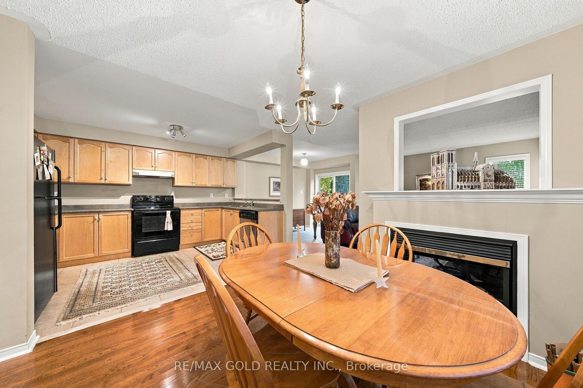 Photo 8 of 3932 Talias Crescent, Mississauga, Churchill Meadows — HOMEH