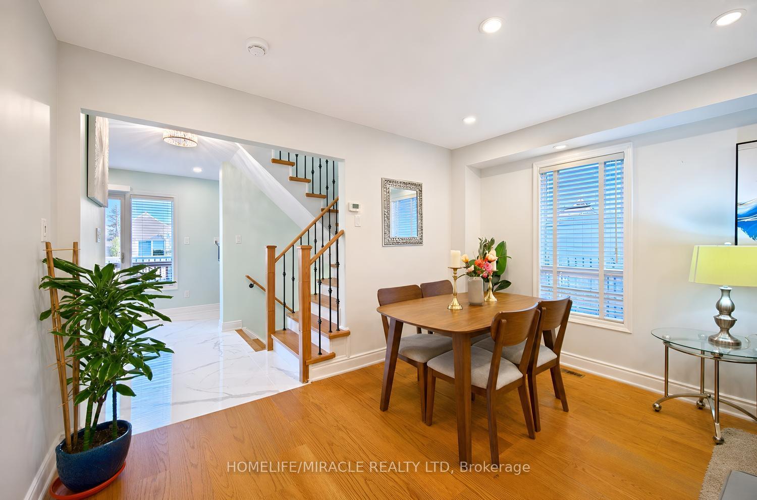 Photo 5 of 54 Starhill Crescent, Brampton, Sandringham-Wellington — HOMEH
