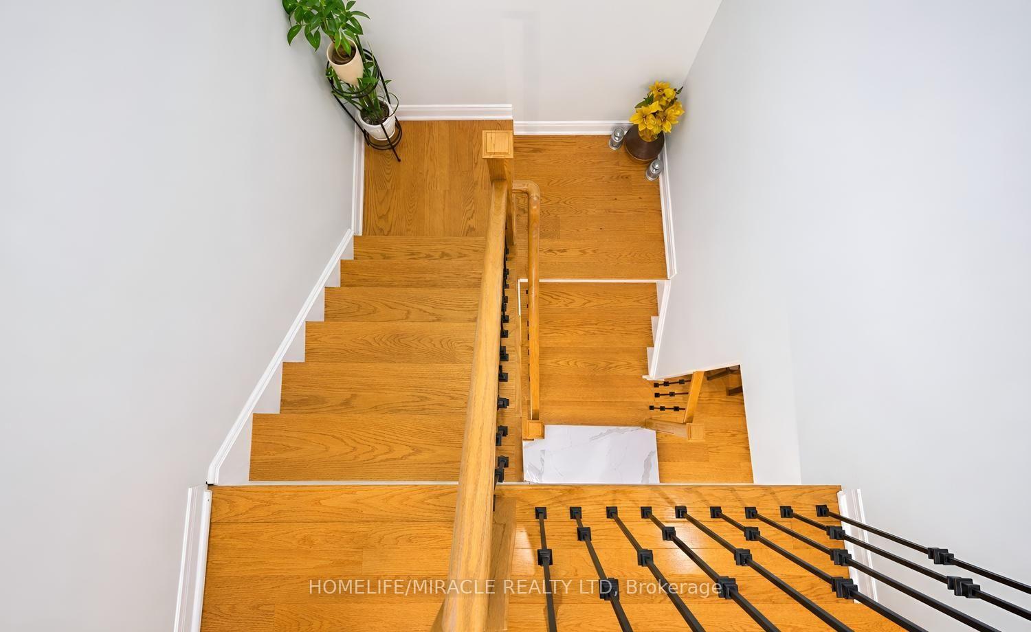 Photo 11 of 54 Starhill Crescent, Brampton, Sandringham-Wellington — HOMEH