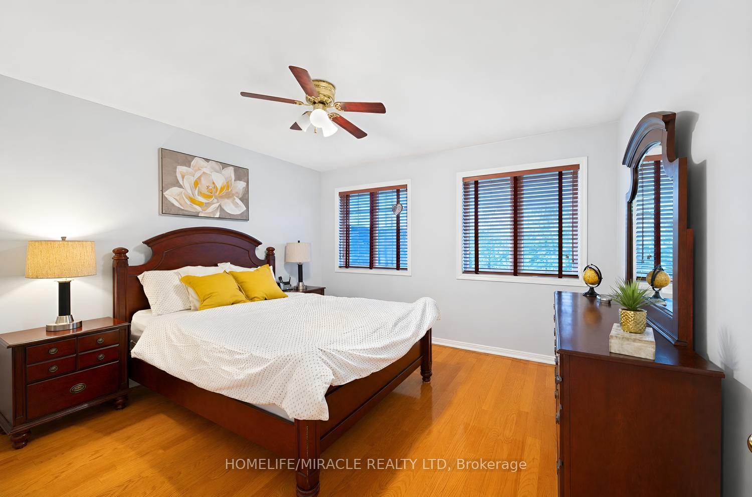 Photo 12 of 54 Starhill Crescent, Brampton, Sandringham-Wellington — HOMEH