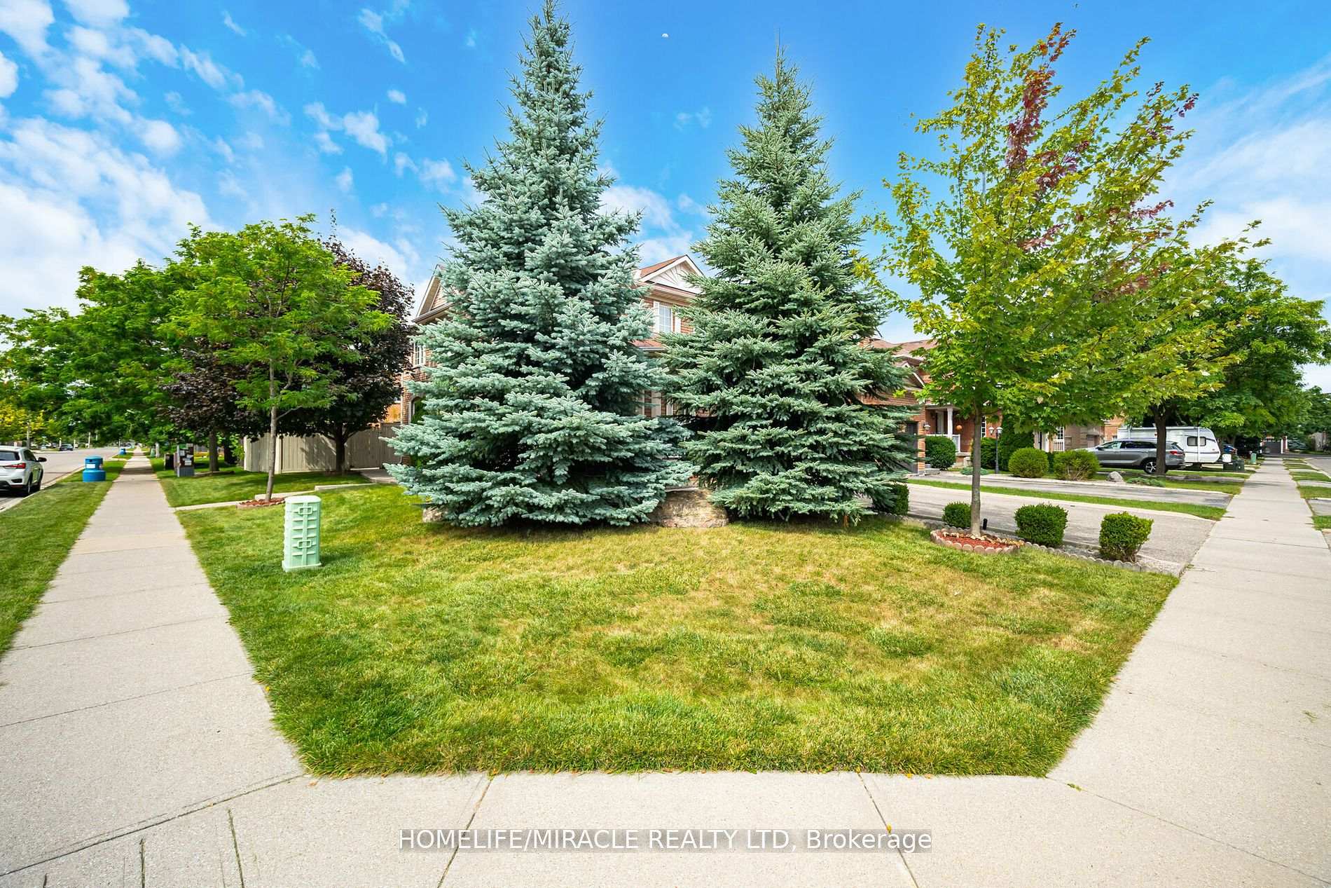Photo 4 of 129 Van Scott Drive, Brampton, Northwest Sandalwood Parkway — HOMEH