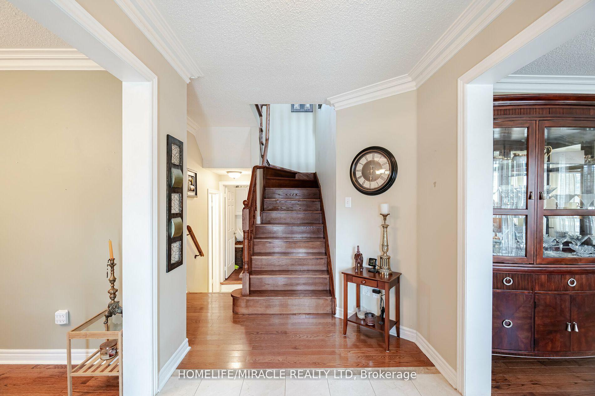 Photo 7 of 129 Van Scott Drive, Brampton, Northwest Sandalwood Parkway — HOMEH