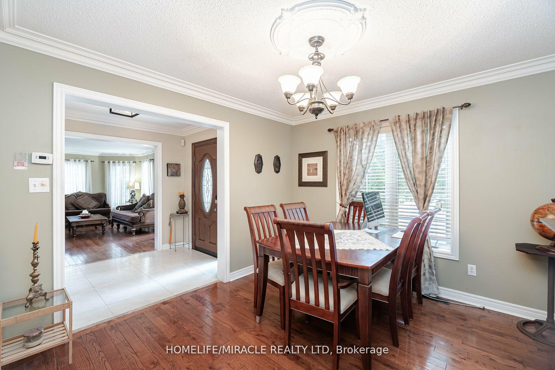 Photo 11 of 129 Van Scott Drive, Brampton, Northwest Sandalwood Parkway — HOMEH