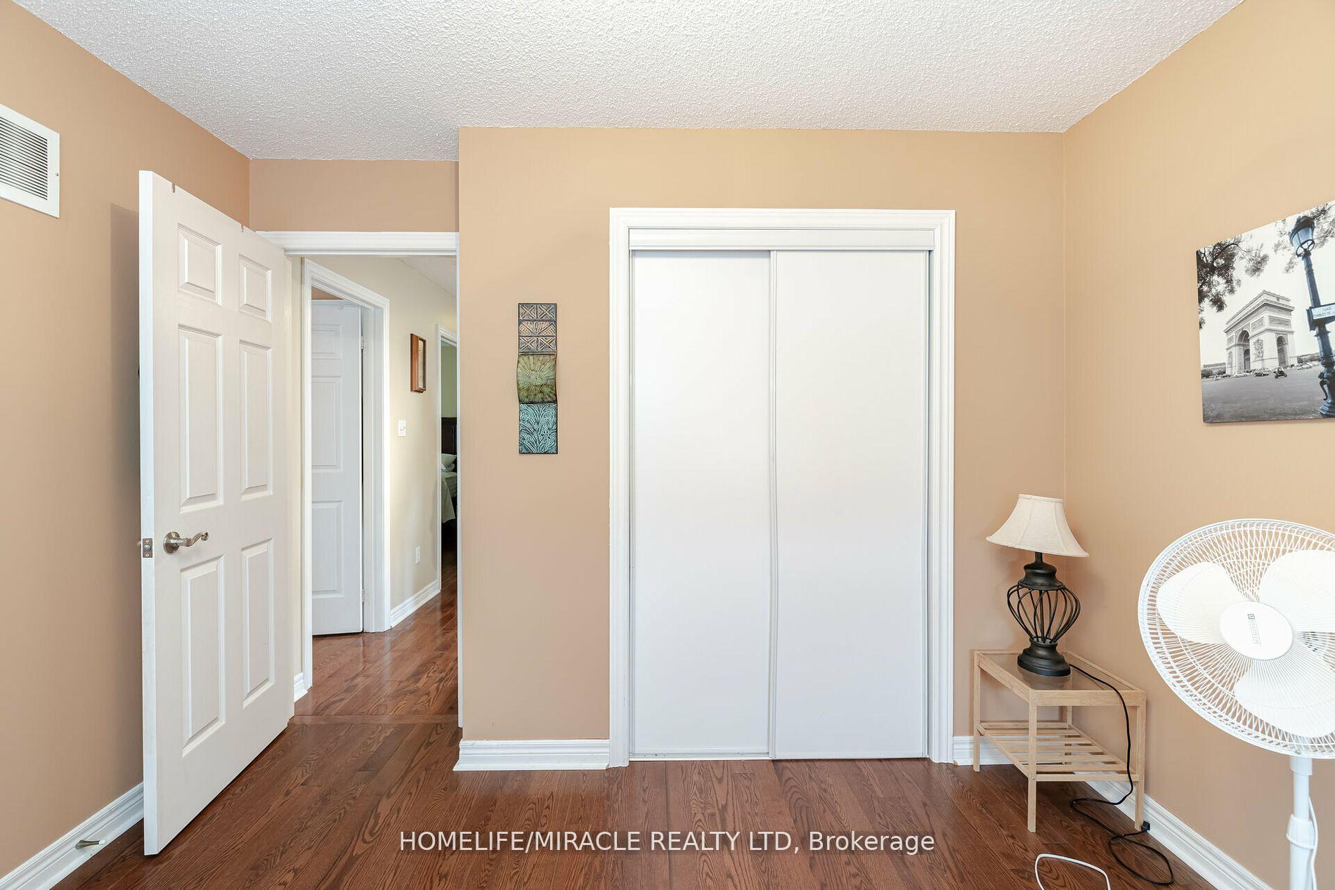 Photo 32 of 129 Van Scott Drive, Brampton, Northwest Sandalwood Parkway — HOMEH