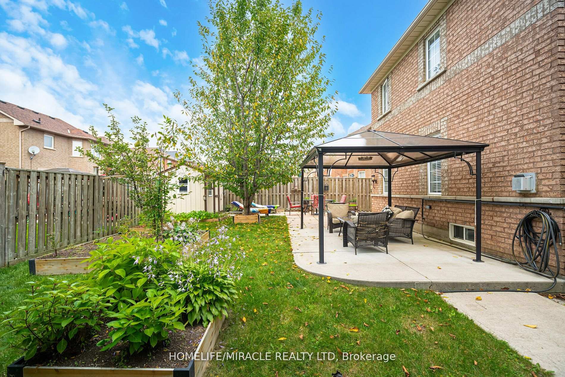 Photo 38 of 129 Van Scott Drive, Brampton, Northwest Sandalwood Parkway — HOMEH