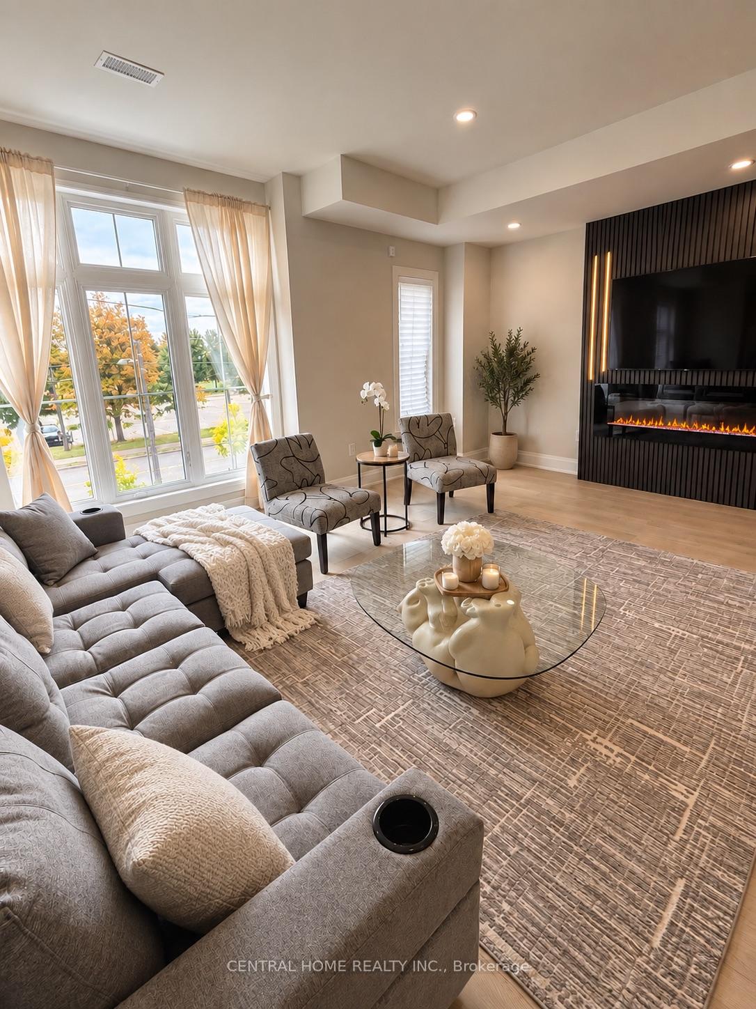 Photo 8 of 2948 Elgin Mills Road E, Markham, Victoria Square — HOMEH