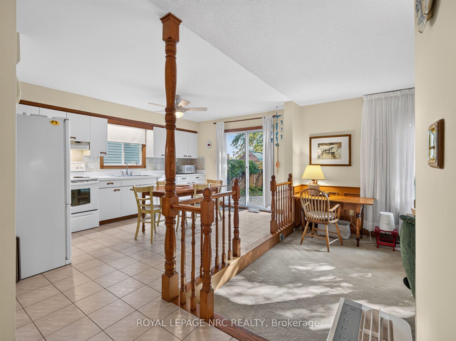 Photo 11 of 43 Farmington Drive, St. Catharines, Grapeview — HOMEH