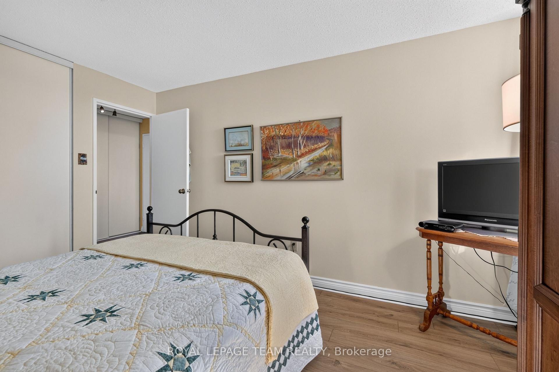 Photo 26 of Unit 1016, 1505 Baseline Road, Ottawa, Copeland Park — HOMEH