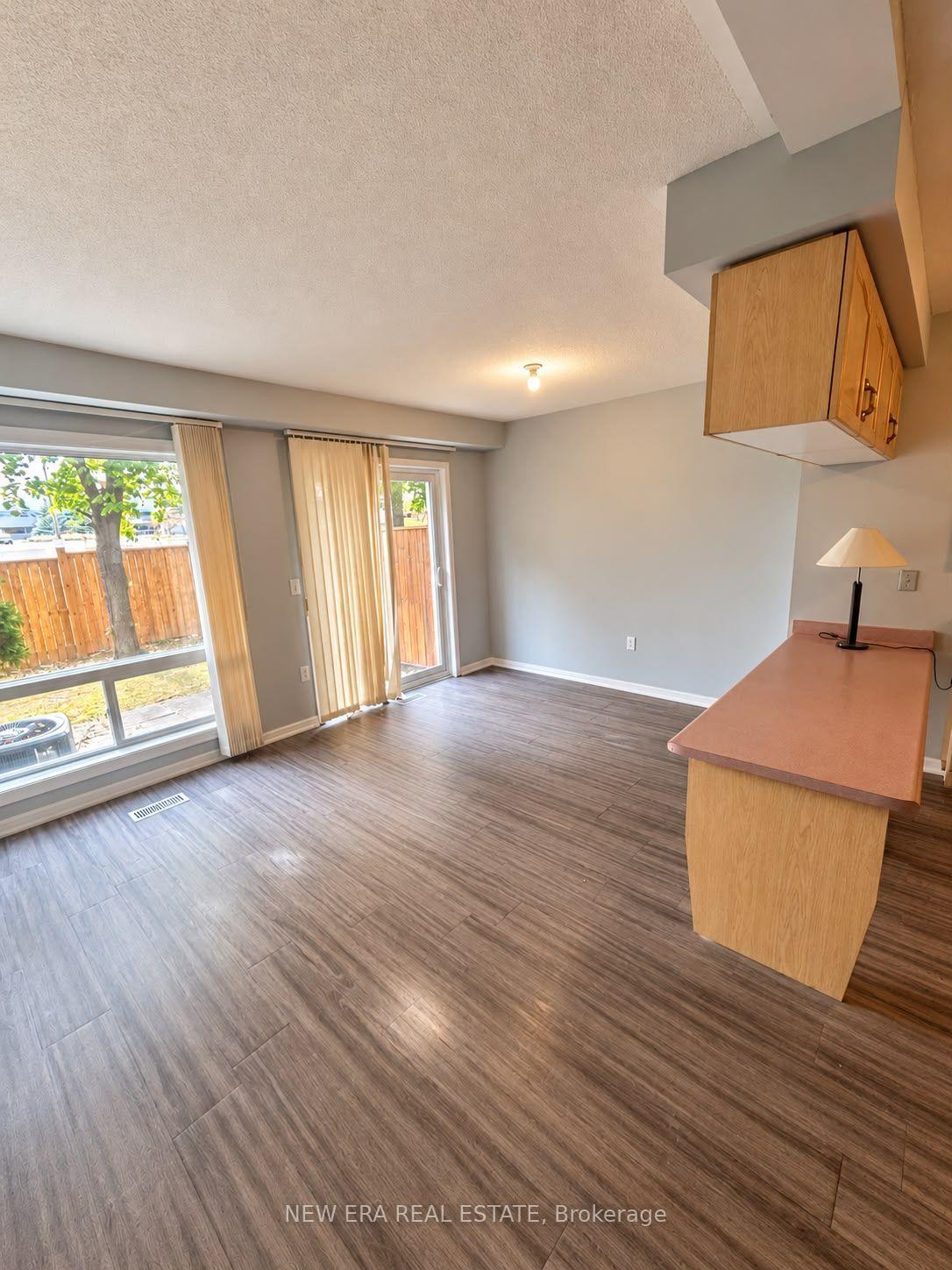 Photo 7 of Unit 37, 2088 Leanne Boulevard, Mississauga, Sheridan — HOMEH