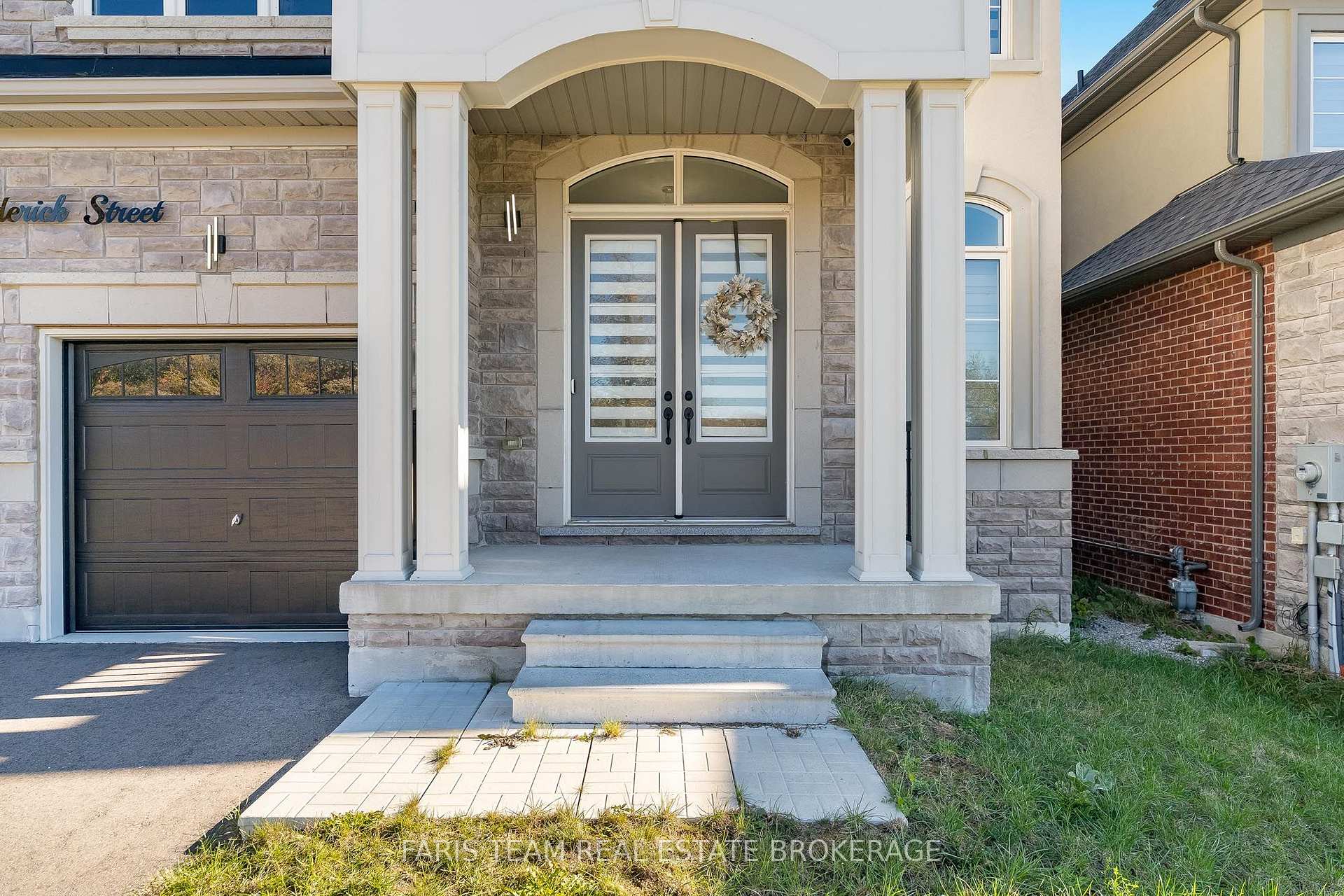 Photo 3 of 1410 Broderick Street, Innisfil, Rural Innisfil — HOMEH