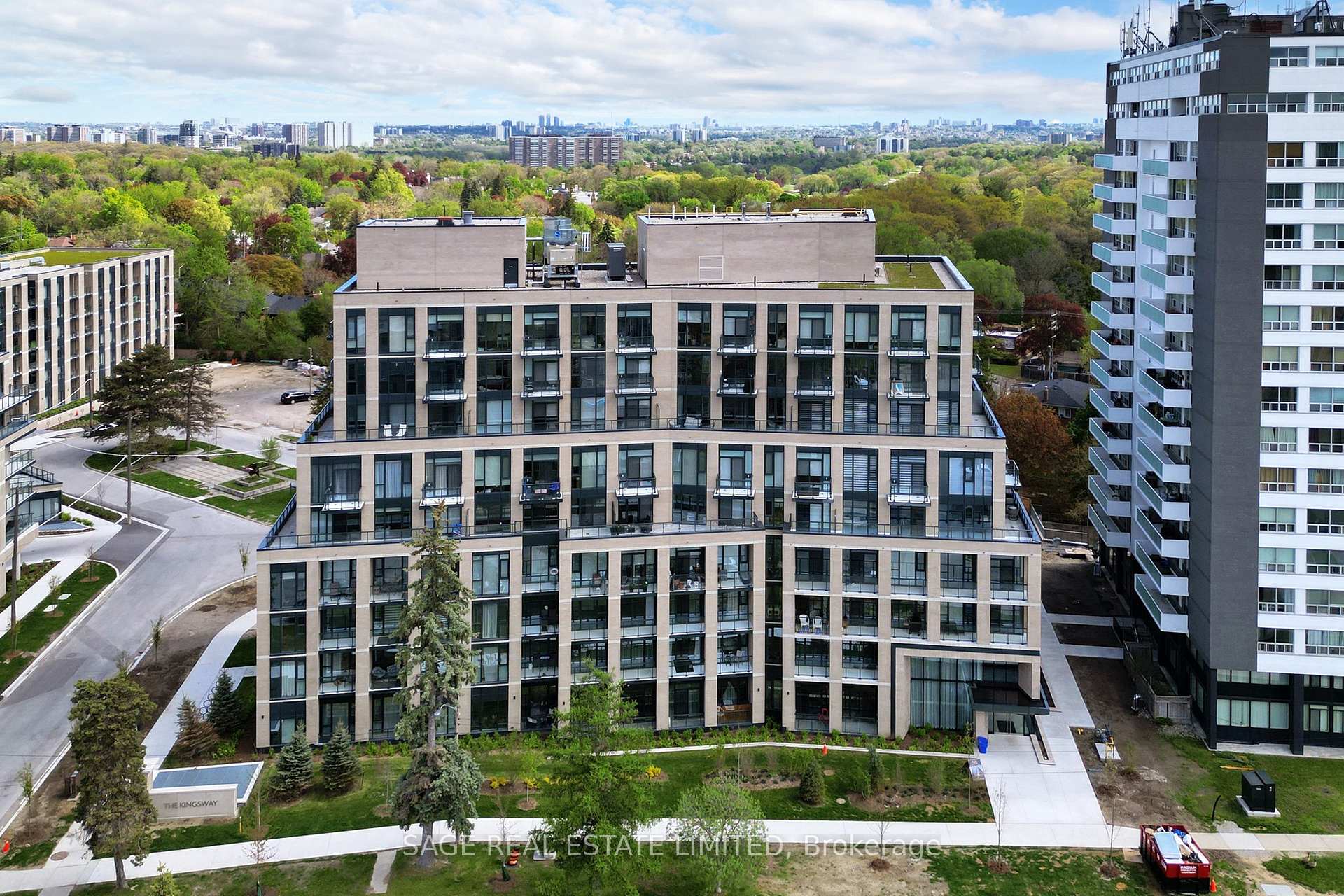 Photo 1 of Unit 113, 293 The Kingsway, Etobicoke, Edenbridge-Humber Valley — HOMEH