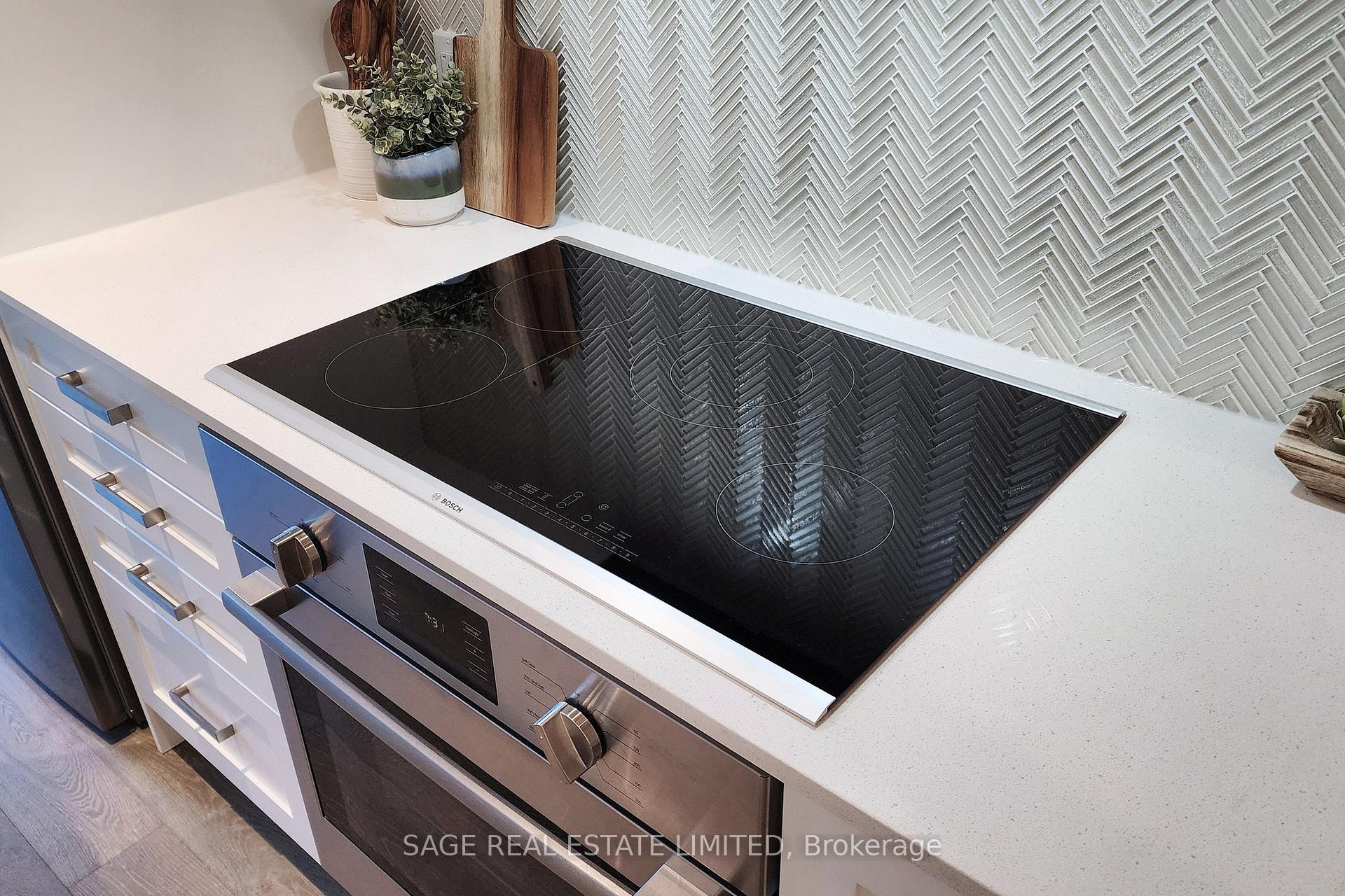 Photo 15 of Unit 113, 293 The Kingsway, Etobicoke, Edenbridge-Humber Valley — HOMEH