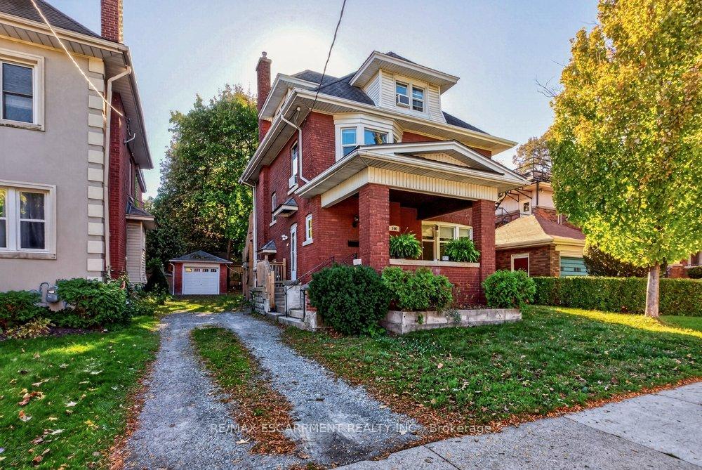 Photo 2 of 194 Delaware Avenue, Hamilton, St. Clair — HOMEH