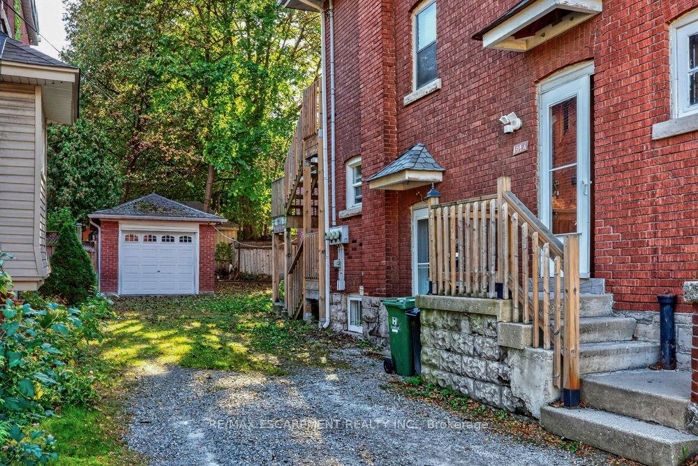 Photo 3 of 194 Delaware Avenue, Hamilton, St. Clair — HOMEH