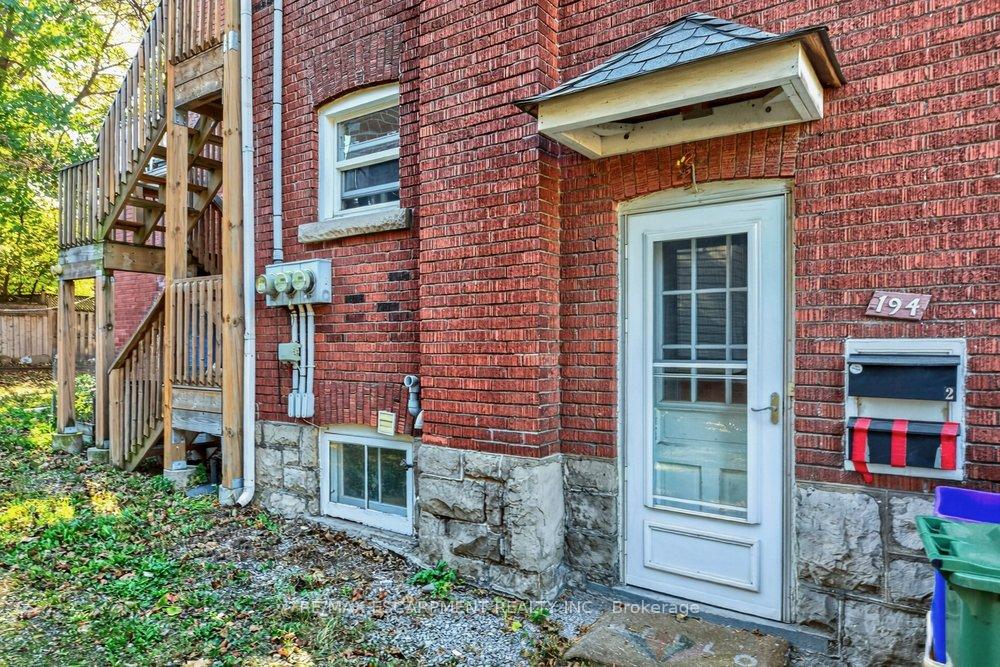 Photo 5 of 194 Delaware Avenue, Hamilton, St. Clair — HOMEH