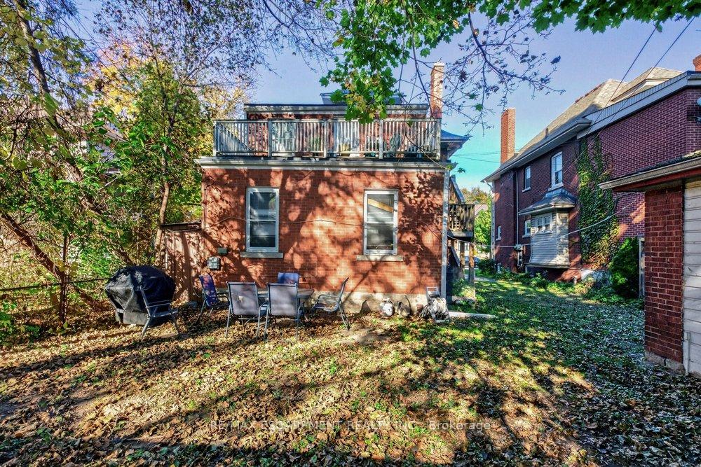 Photo 8 of 194 Delaware Avenue, Hamilton, St. Clair — HOMEH