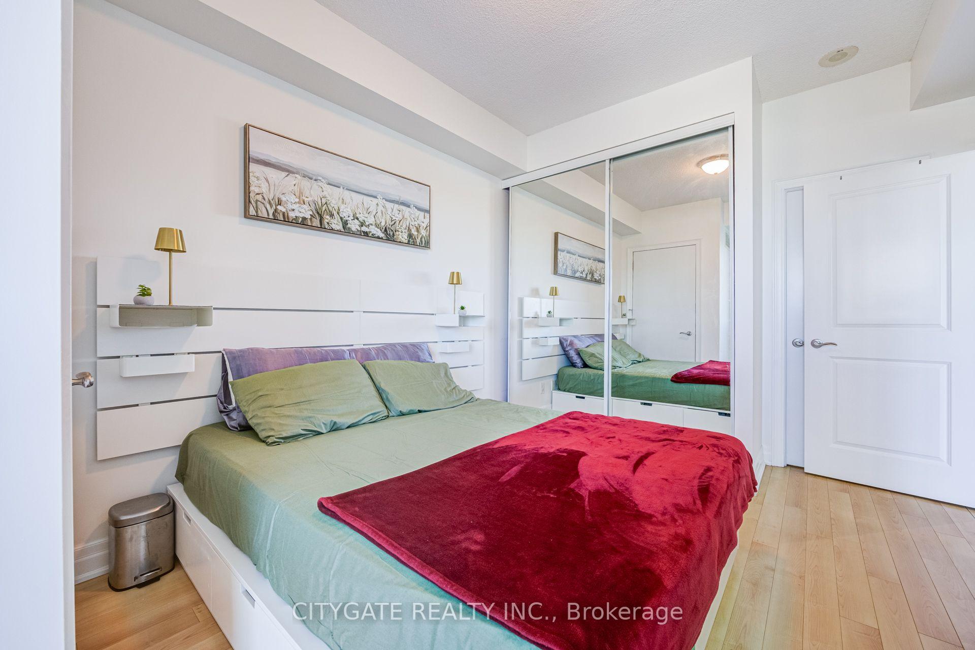 Photo 14 of Unit 809, 100 John Street, Brampton, Downtown Brampton — HOMEH