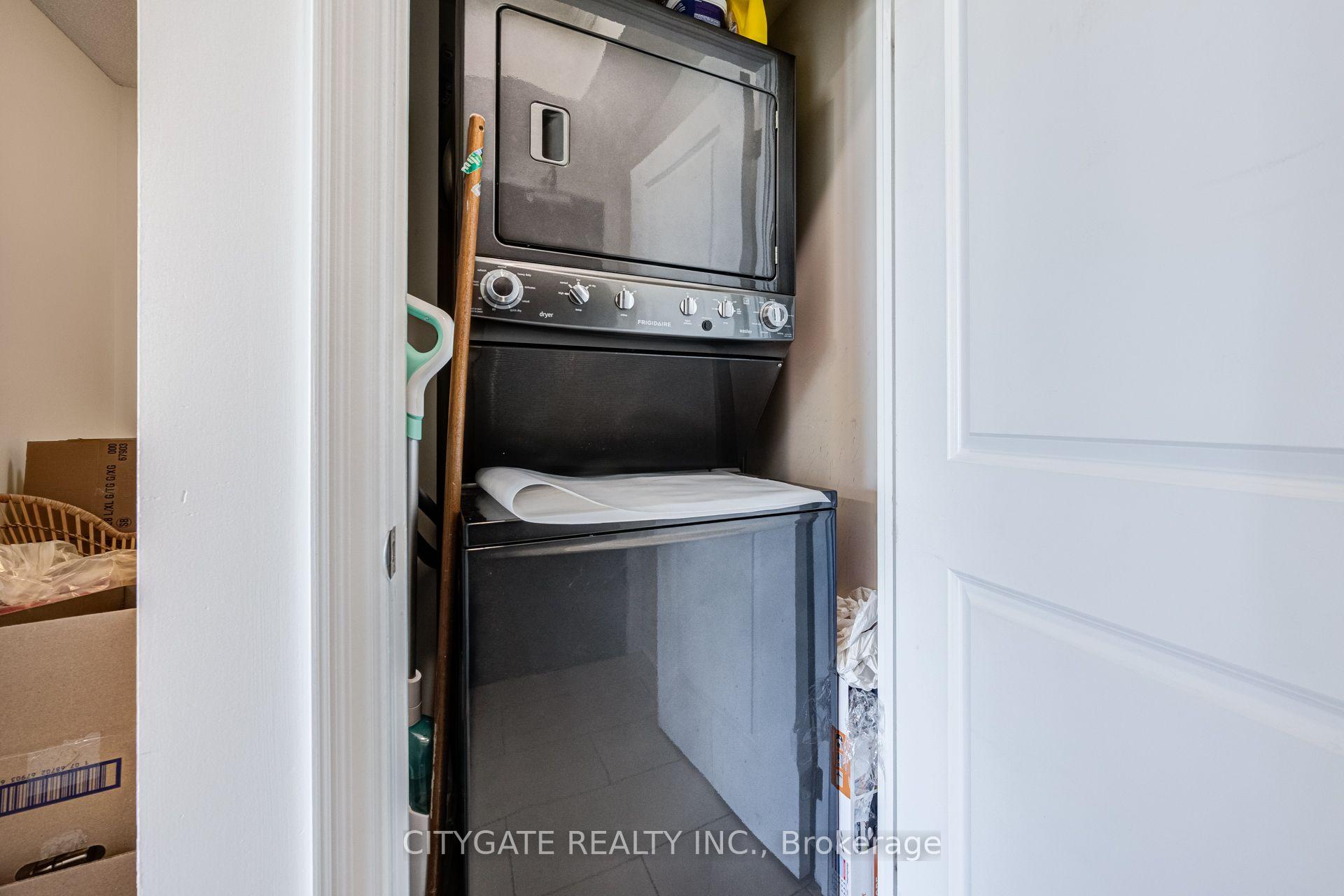 Photo 18 of Unit 809, 100 John Street, Brampton, Downtown Brampton — HOMEH