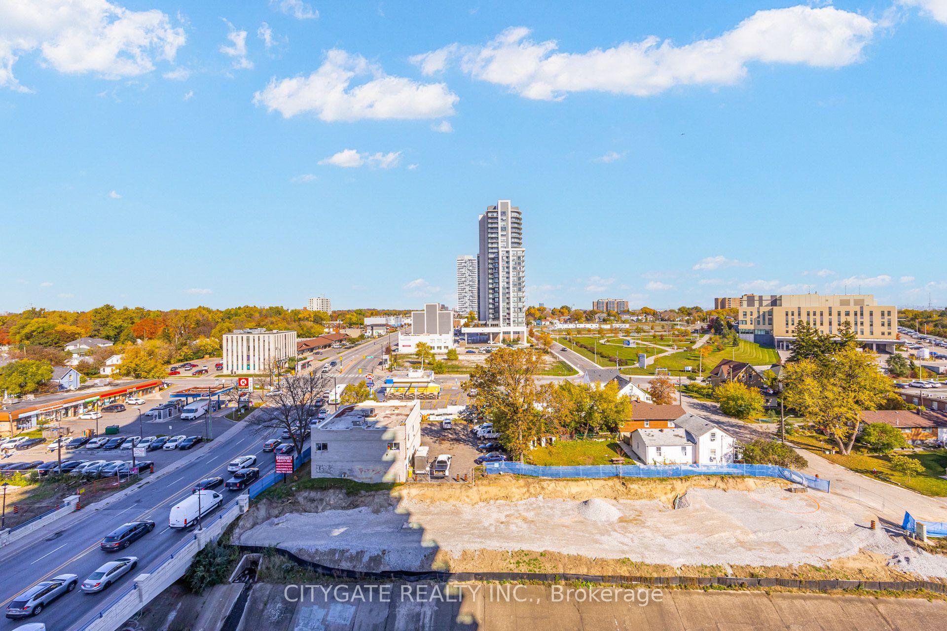 Photo 20 of Unit 809, 100 John Street, Brampton, Downtown Brampton — HOMEH