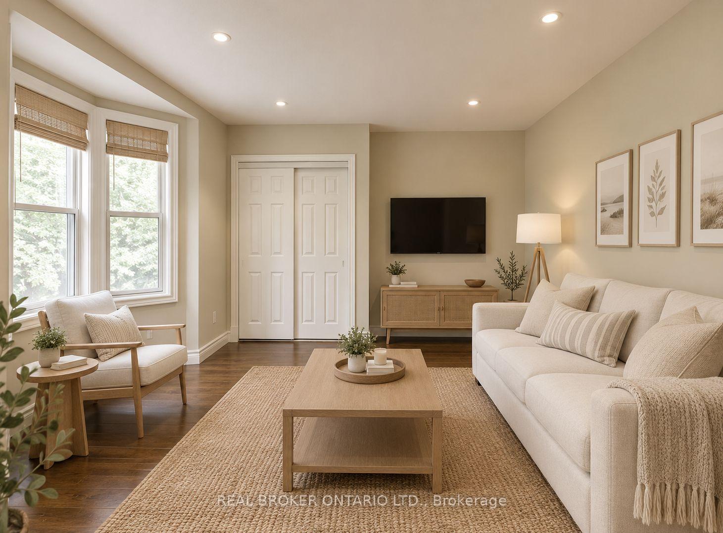 Photo 9 of Unit Upper, 68 Redwood Avenue, Toronto, Greenwood-Coxwell — HOMEH