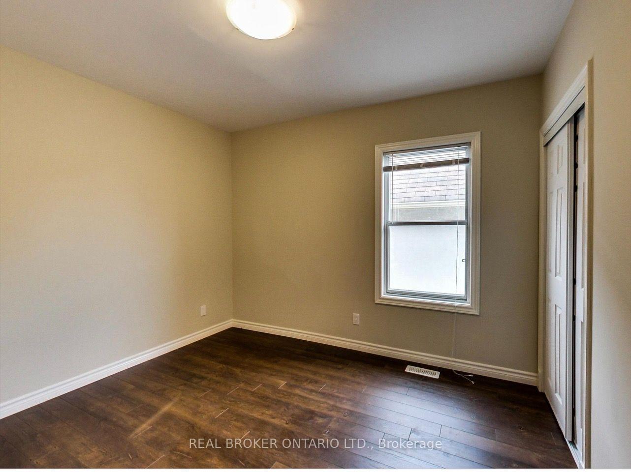 Photo 12 of Unit Upper, 68 Redwood Avenue, Toronto, Greenwood-Coxwell — HOMEH