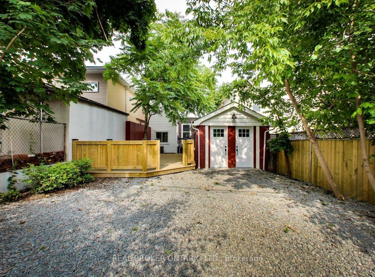 Photo 25 of Unit Upper, 68 Redwood Avenue, Toronto, Greenwood-Coxwell — HOMEH