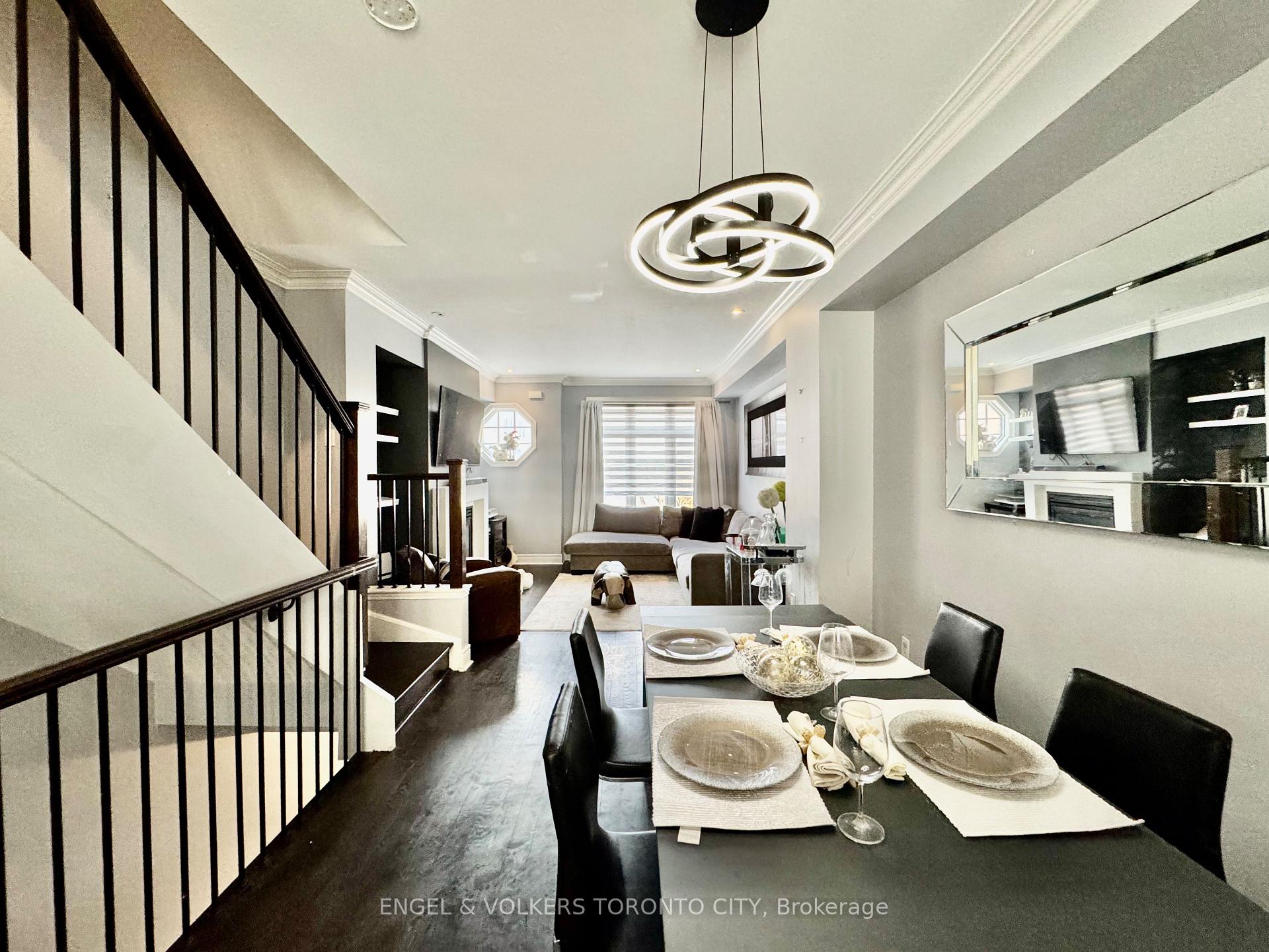 Photo 3 of 77 Ruby Lang Lane, Etobicoke, Mimico — HOMEH