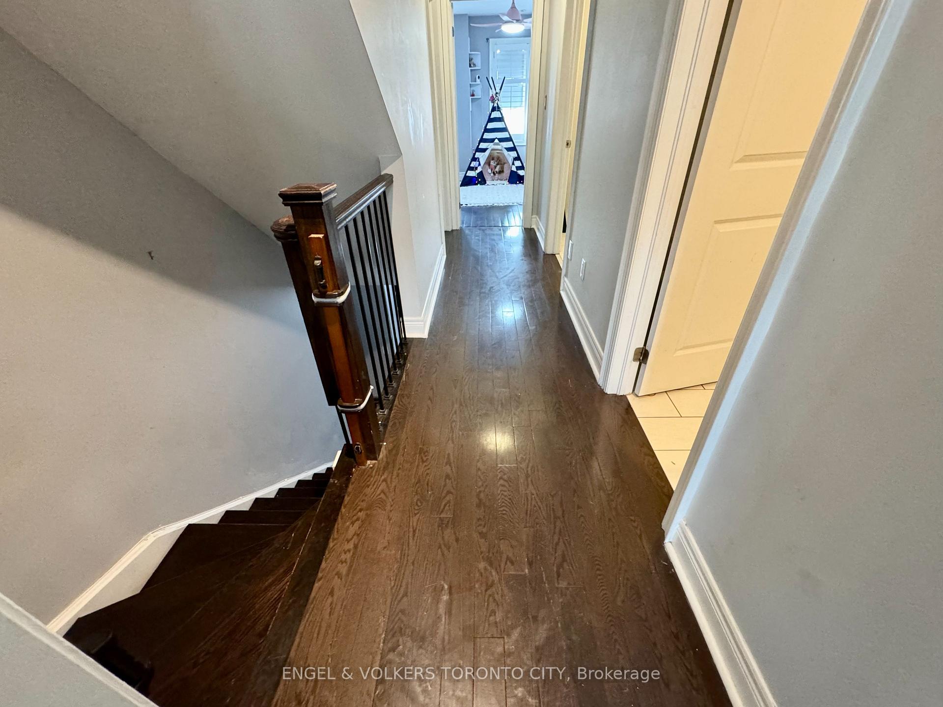 Photo 11 of 77 Ruby Lang Lane, Etobicoke, Mimico — HOMEH