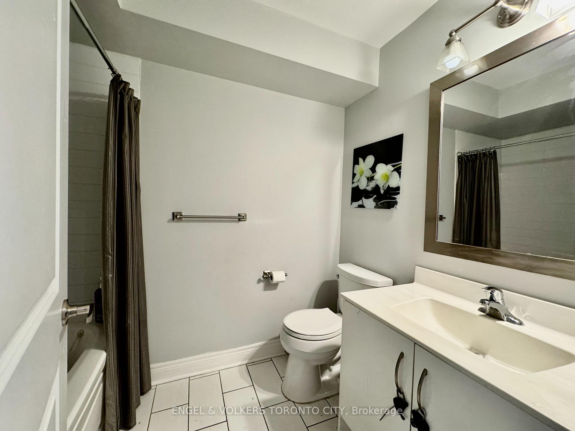 Photo 12 of 77 Ruby Lang Lane, Etobicoke, Mimico — HOMEH