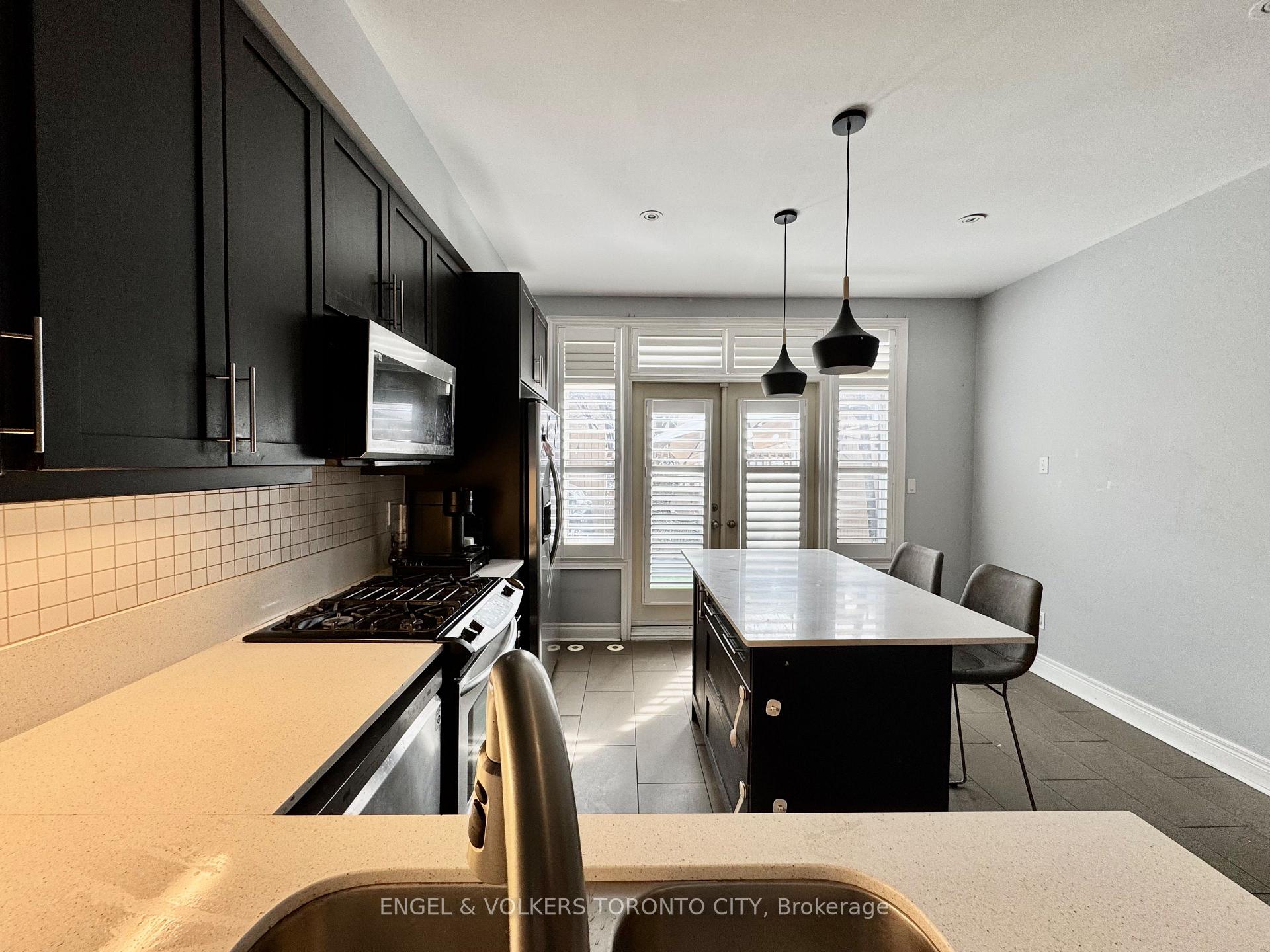 Photo 31 of 77 Ruby Lang Lane, Etobicoke, Mimico — HOMEH