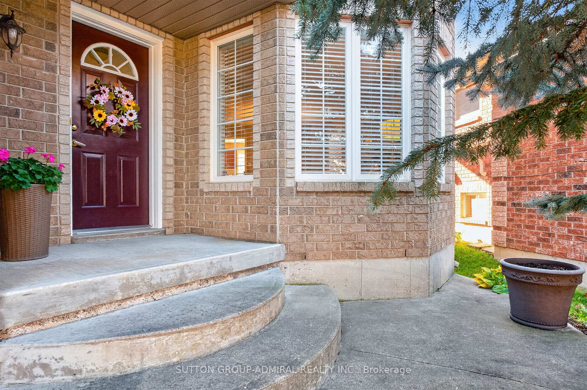 Photo 4 of 9 Patrick Drive, Barrie, Painswick South — HOMEH