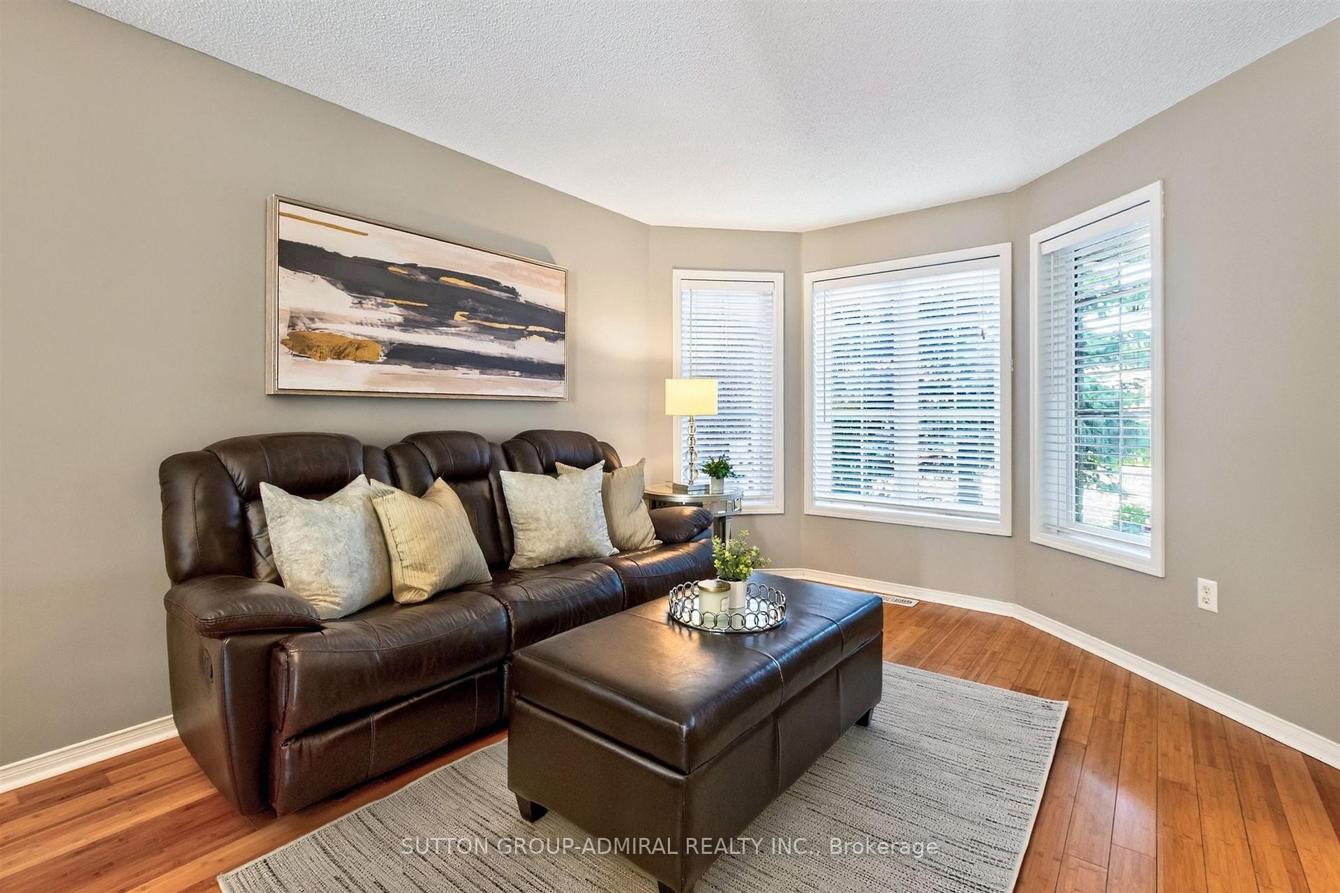 Photo 8 of 9 Patrick Drive, Barrie, Painswick South — HOMEH