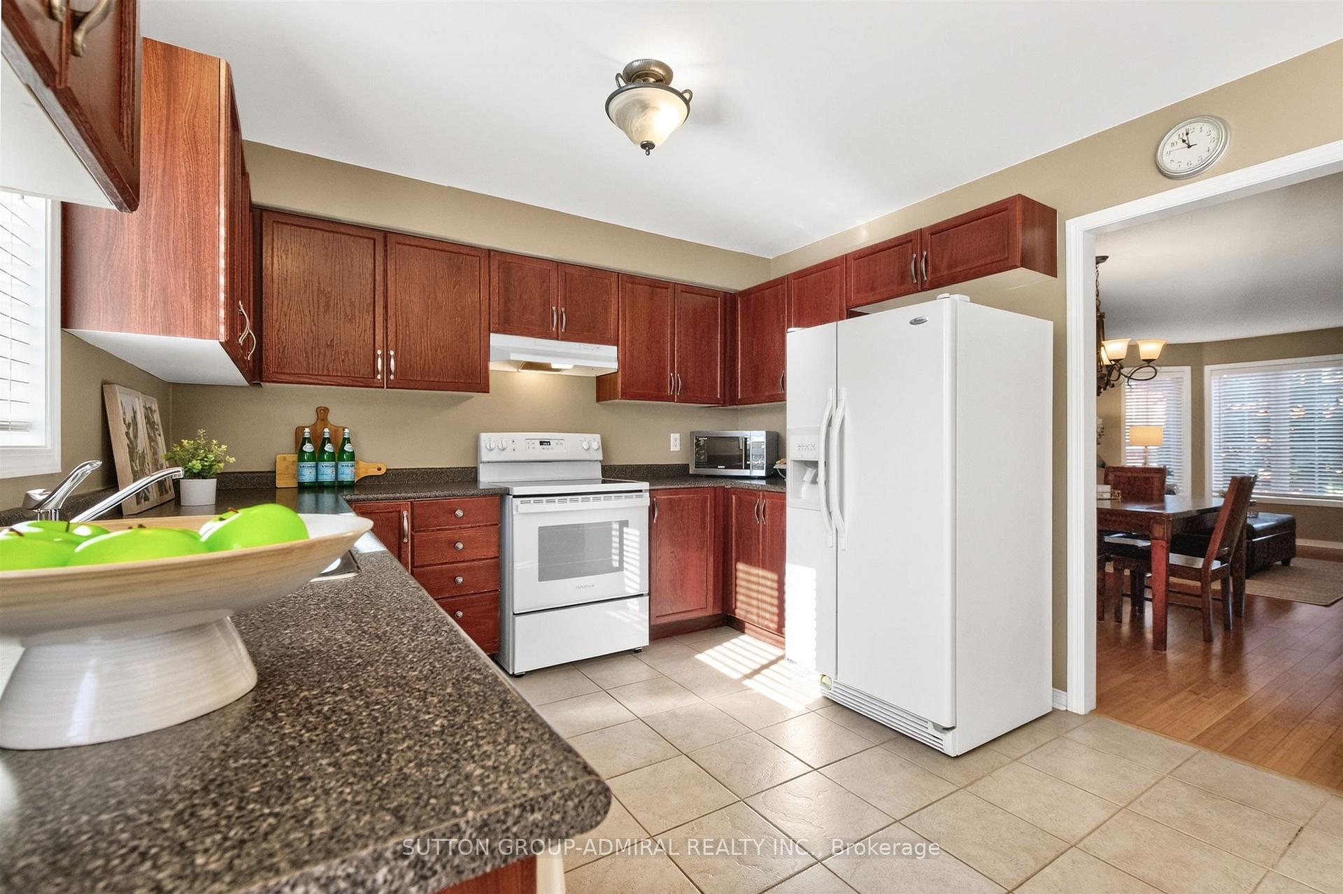 Photo 17 of 9 Patrick Drive, Barrie, Painswick South — HOMEH
