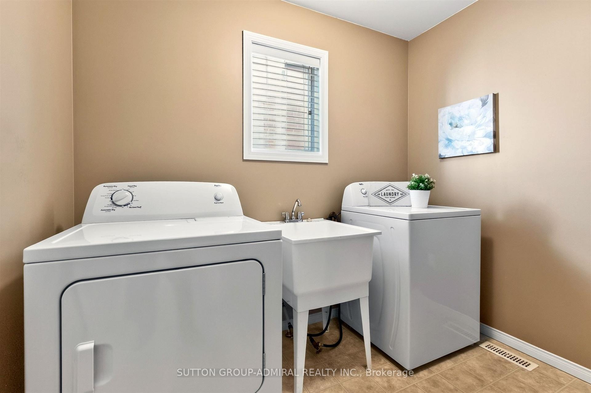 Photo 25 of 9 Patrick Drive, Barrie, Painswick South — HOMEH