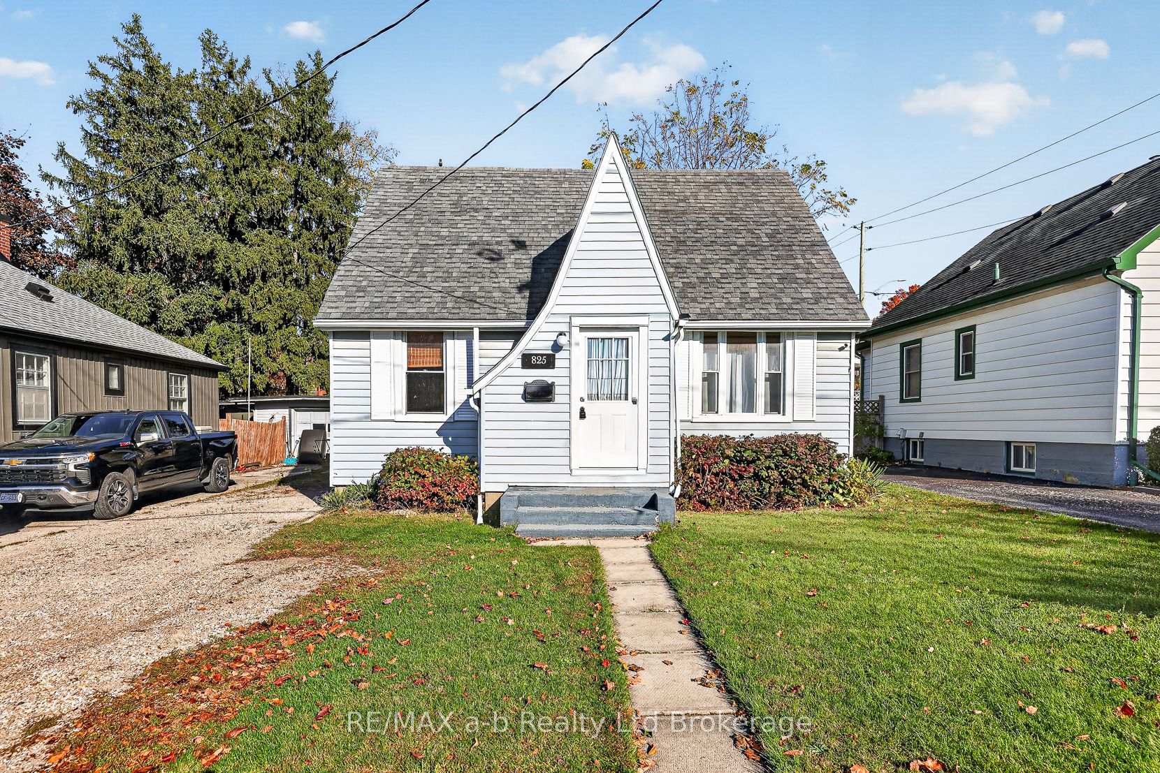 Photo of 825 James Street
