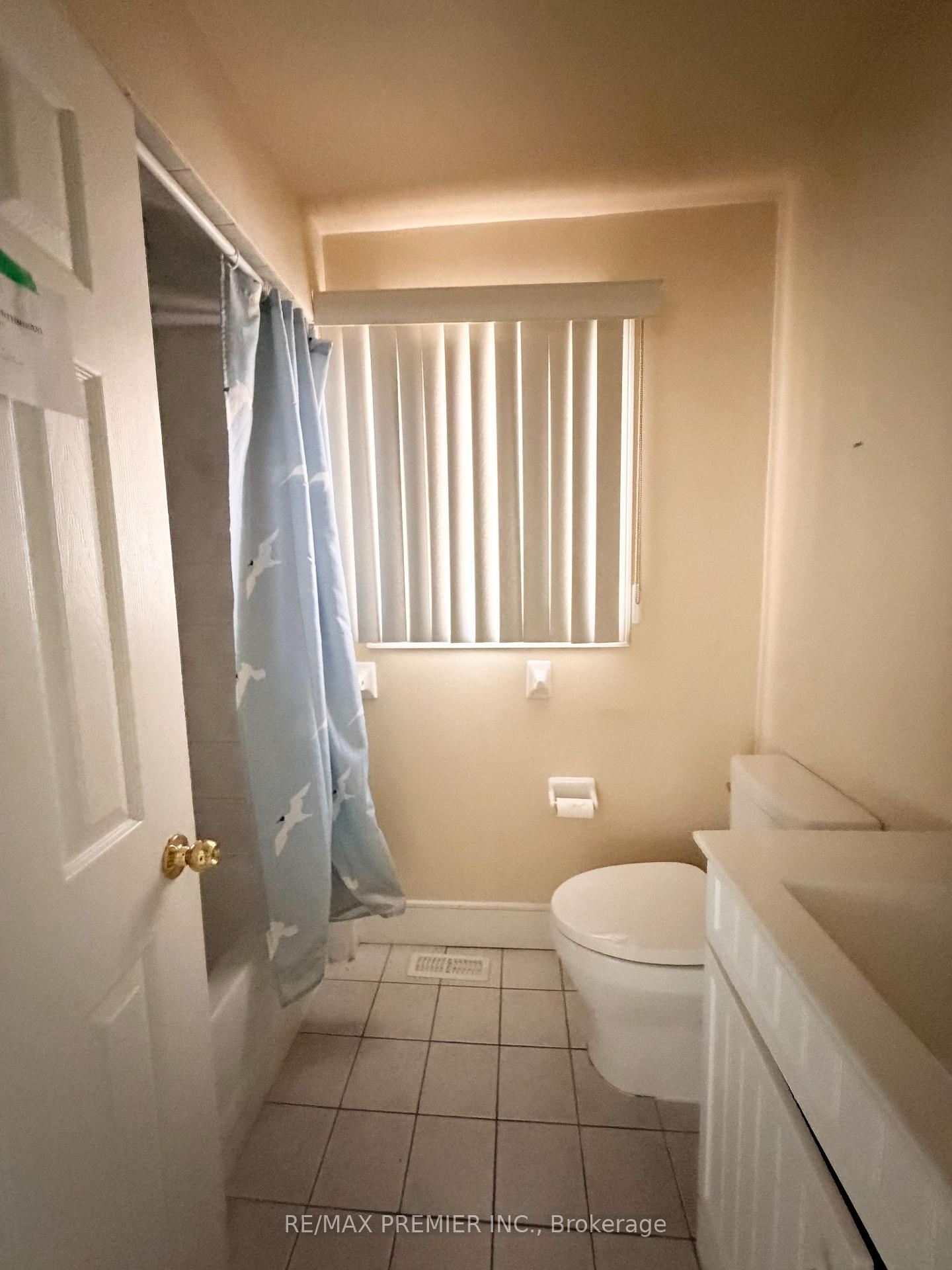 Photo 11 of 155 Drinkwater Road, Brampton, Fletcher's West — HOMEH
