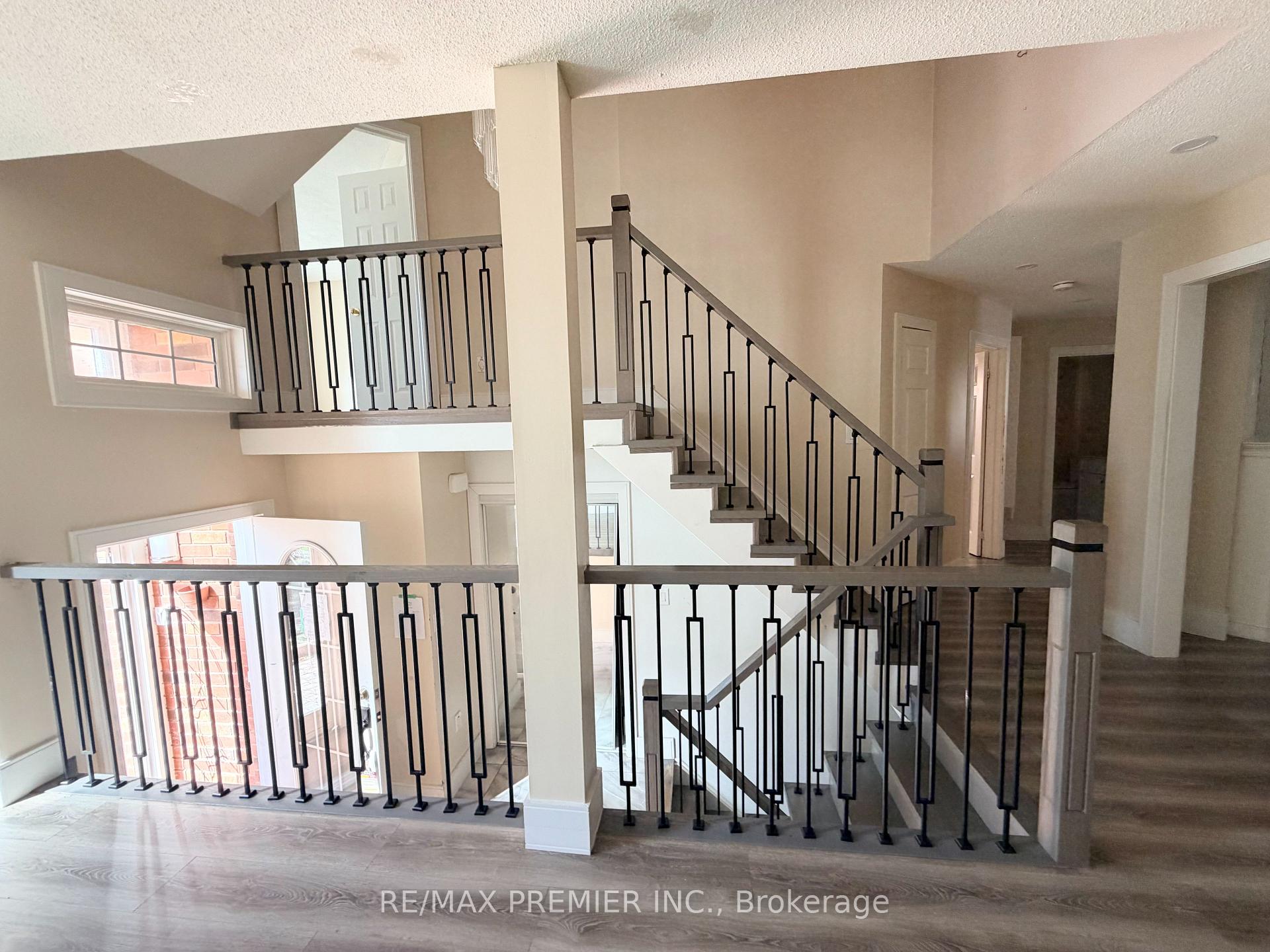 Photo 13 of 155 Drinkwater Road, Brampton, Fletcher's West — HOMEH