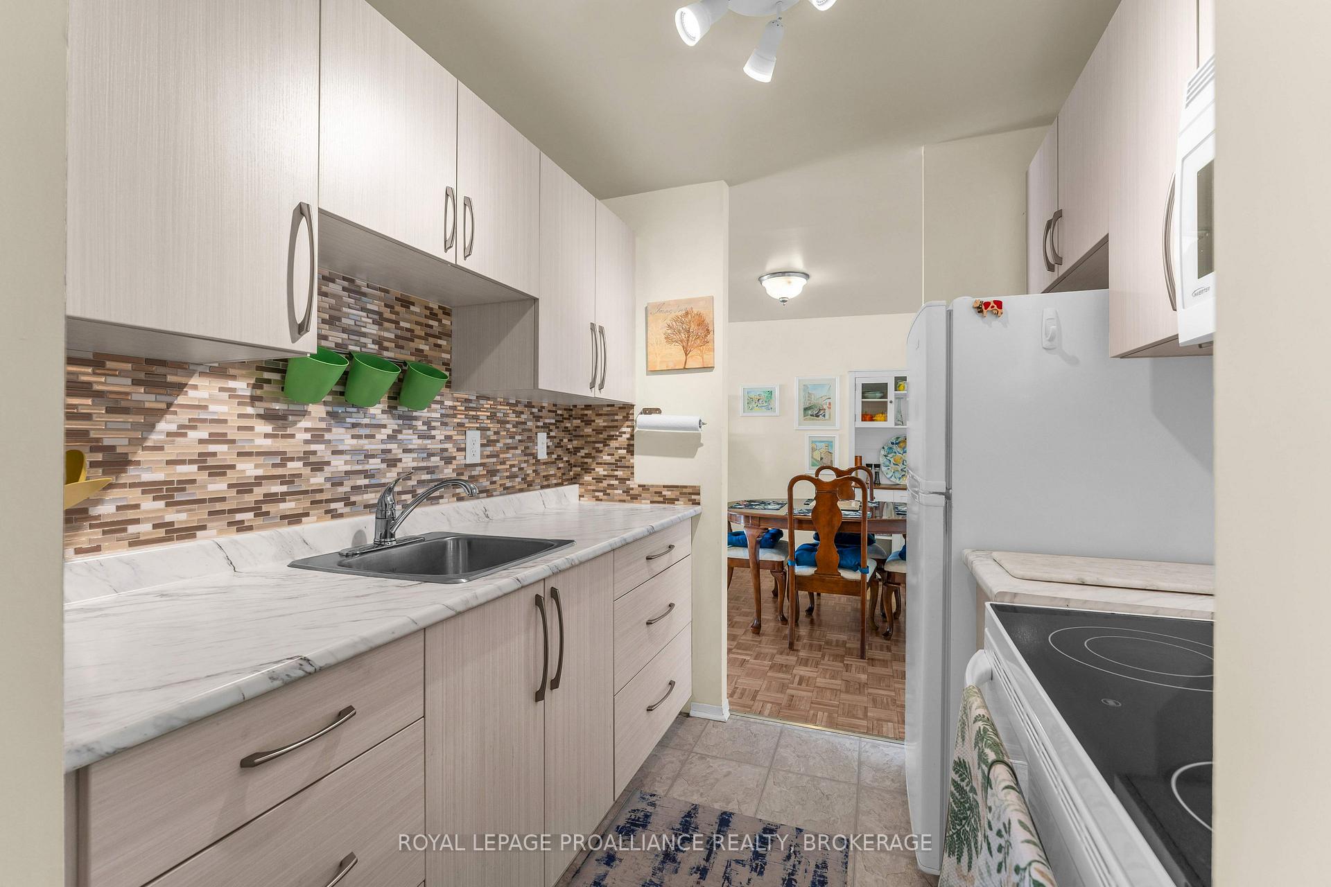 Photo 8 of Unit 615, 17 Eldon Hall Place, Kingston, Central City West — HOMEH