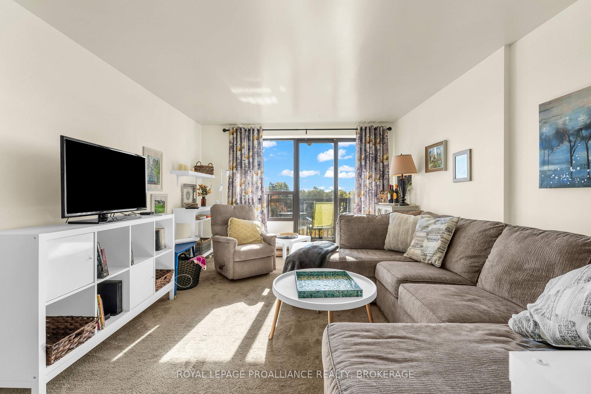 Photo 12 of Unit 615, 17 Eldon Hall Place, Kingston, Central City West — HOMEH