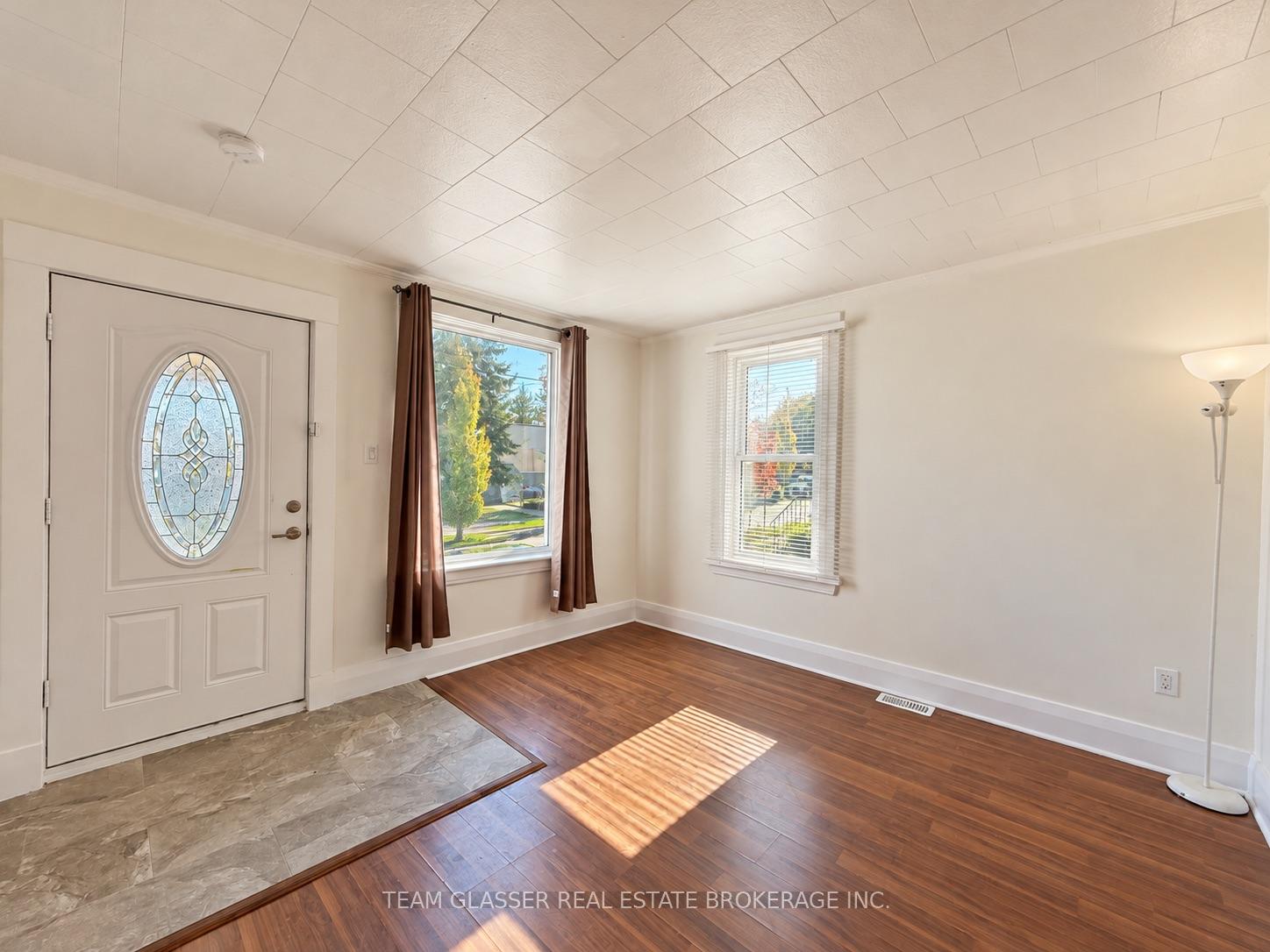 Photo 5 of 80 Mackay Avenue, London, South E — HOMEH