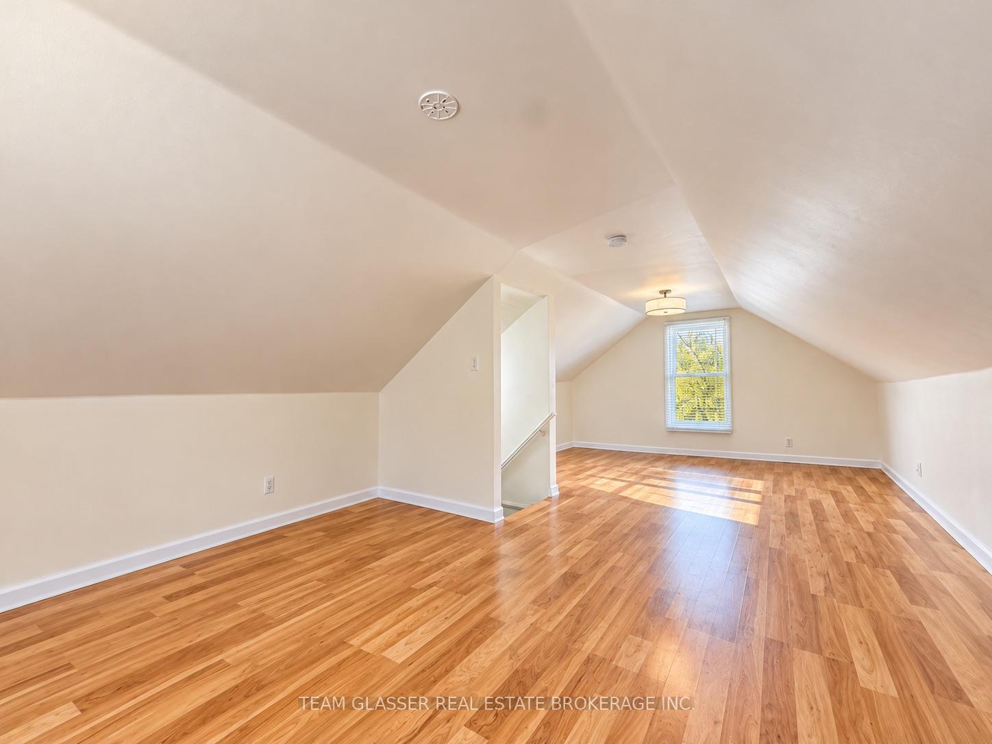 Photo 17 of 80 Mackay Avenue, London, South E — HOMEH