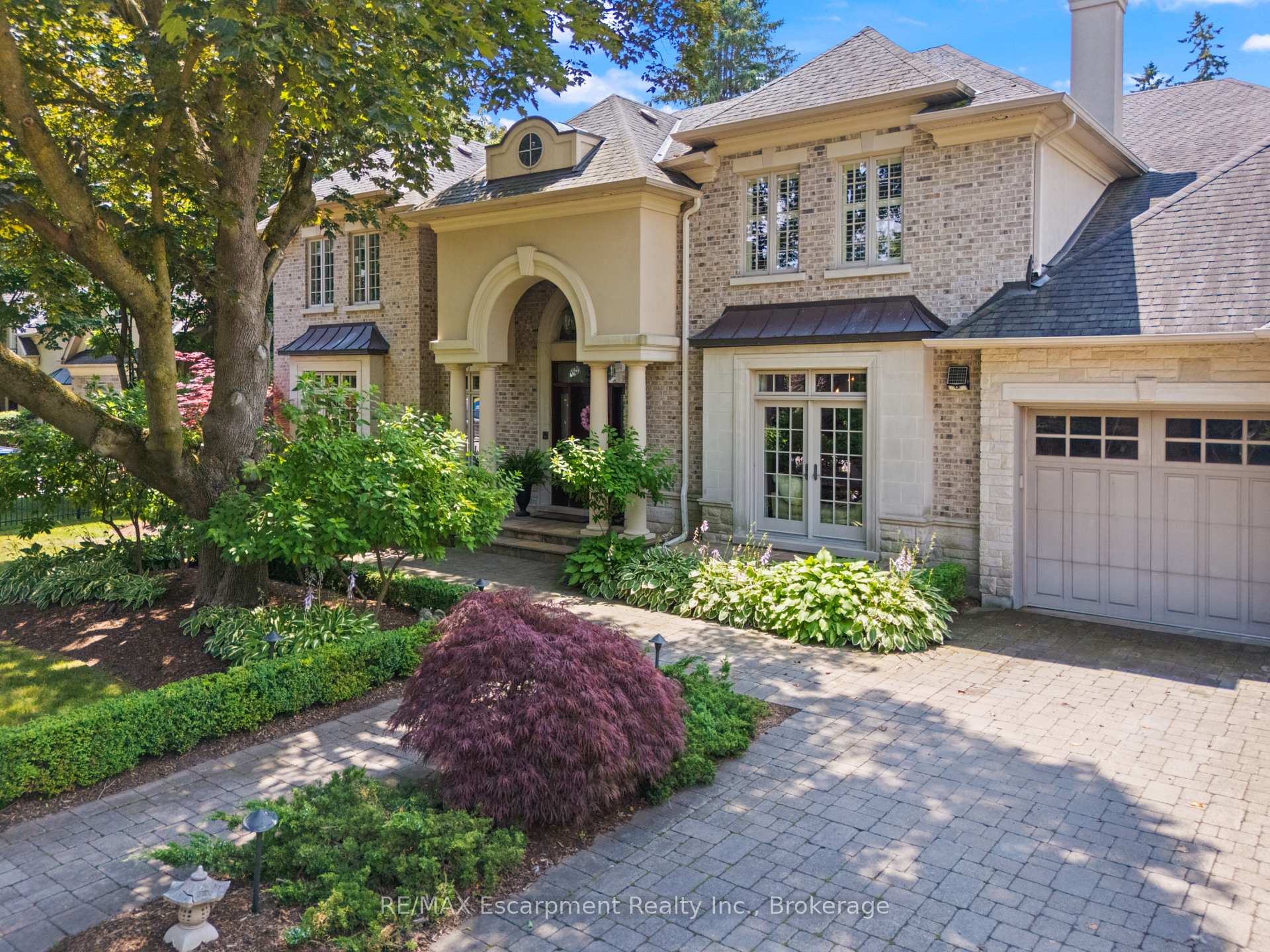 Photo 1 of 254 Donessle Drive, Oakville, Old Oakville — HOMEH